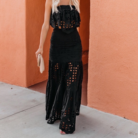 Vici Pants - NWT Flawless Cotton Eyelet Strapless Top & Skirt